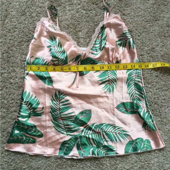 SHEIN Slip Top - Picture 4 of 11